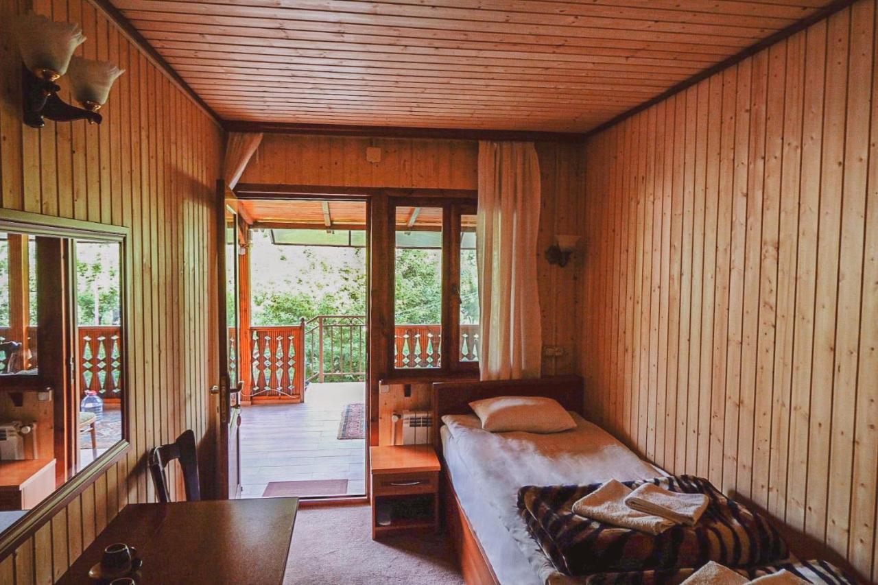 Maghay B&B Hotel In Vanadzor Ngoại thất bức ảnh
